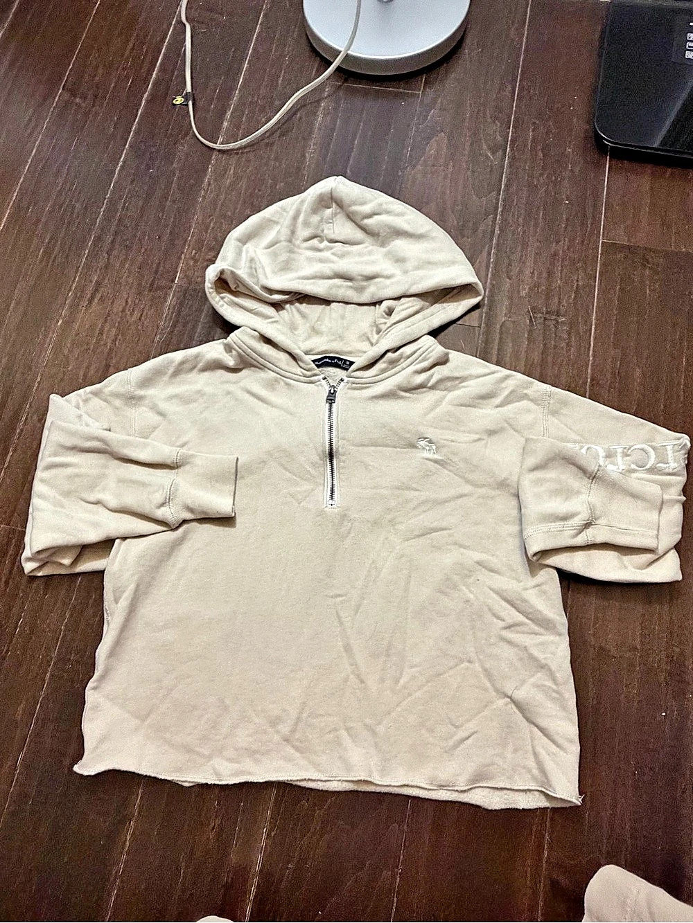 Abercrombie & Fitch Half-Zip Cropped Hoodie Cream Medium